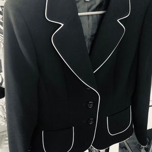 Tahari Black with white piping Blazer